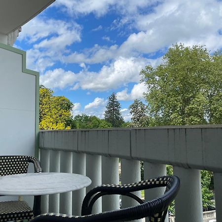 Le Joyau Des Parcs Classe 4 Etoiles Appartement Central Au Calme Avec Terrasse Vichy Exteriör bild