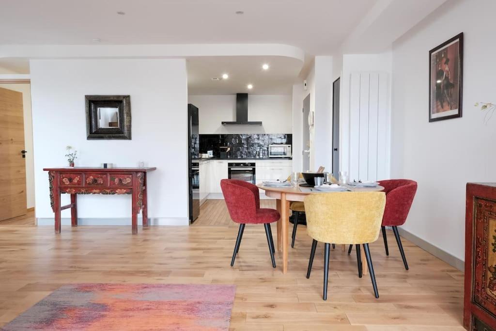 Le Joyau Des Parcs Classe 4 Etoiles Appartement Central Au Calme Avec Terrasse Vichy Exteriör bild