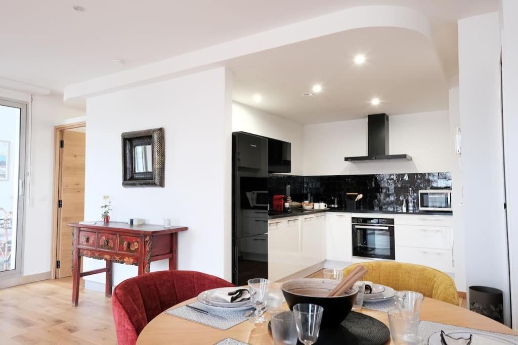 Le Joyau Des Parcs Classe 4 Etoiles Appartement Central Au Calme Avec Terrasse Vichy Exteriör bild